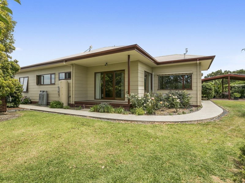 65 Landing Road, Foster VIC 3960