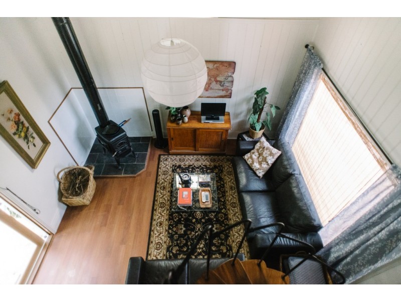 8 WARATAH ROAD, Fish Creek VIC 3959