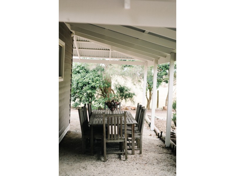 8 WARATAH ROAD, Fish Creek VIC 3959