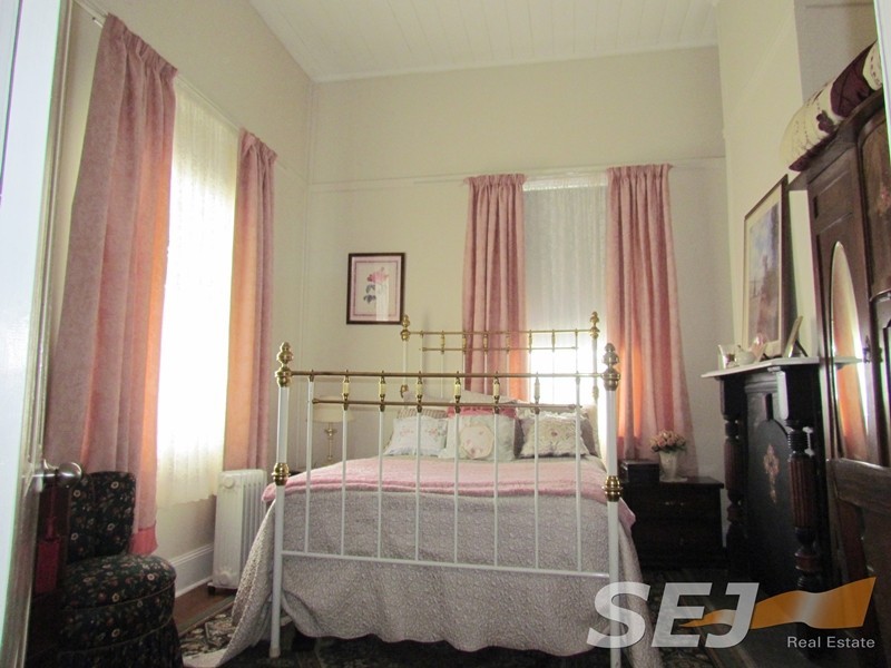 2 Mervyn Street, Moe VIC 3825