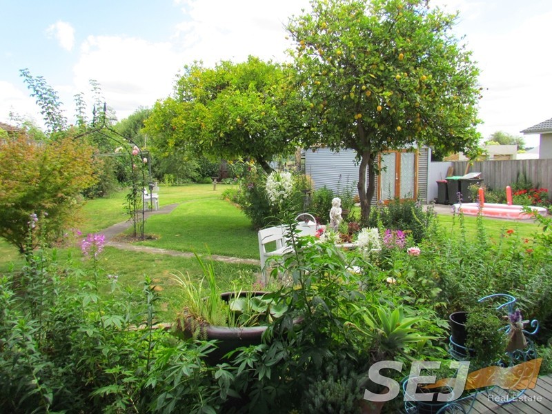 2 Mervyn Street, Moe VIC 3825