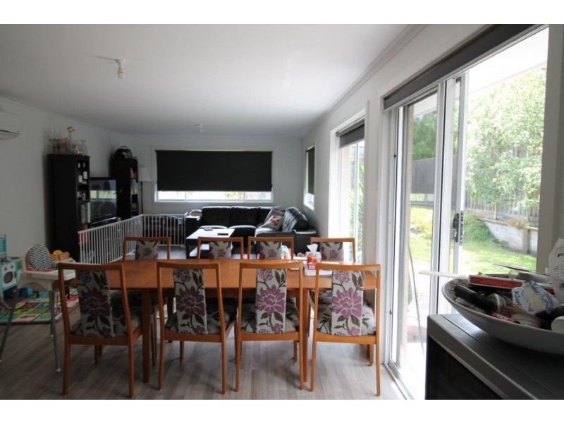 17 Varney Rd, Foster VIC 3960