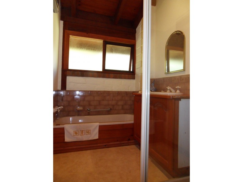 1/5 Gibbs St, Foster VIC 3960