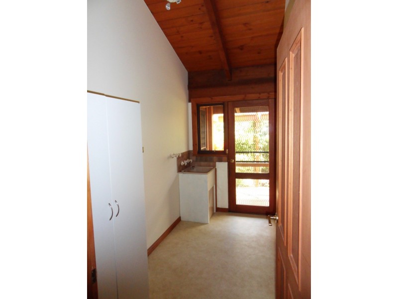 1/5 Gibbs St, Foster VIC 3960