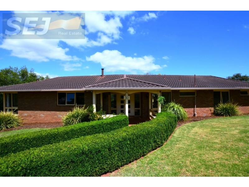 30-32 Lee Parade, Leongatha VIC 3953