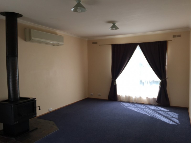 Foster VIC 3960