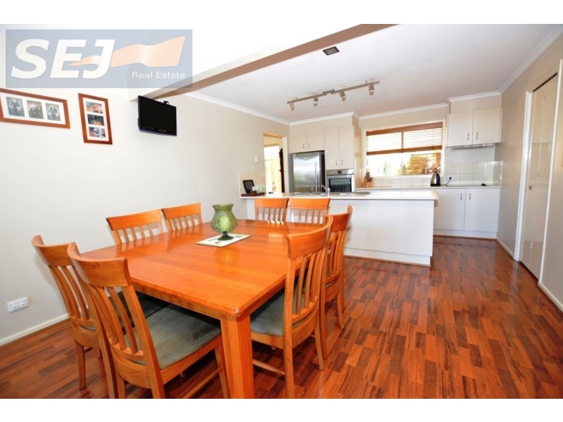 6 Carr Avenue, Leongatha VIC 3953