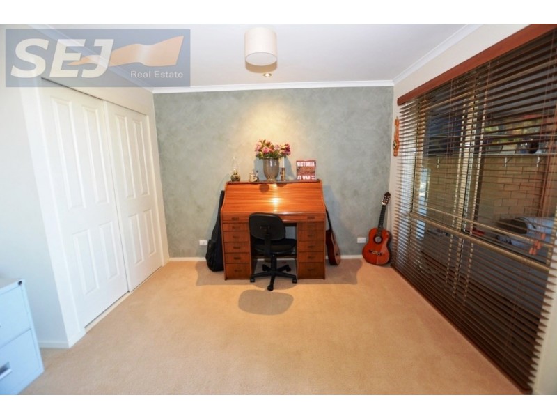 6 Carr Avenue, Leongatha VIC 3953