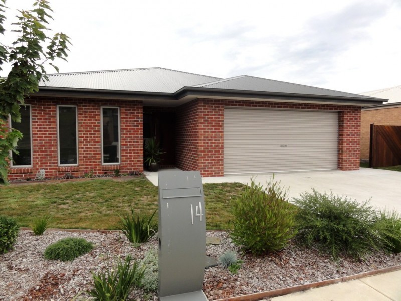 14 Blackwood Drive, Foster VIC 3960
