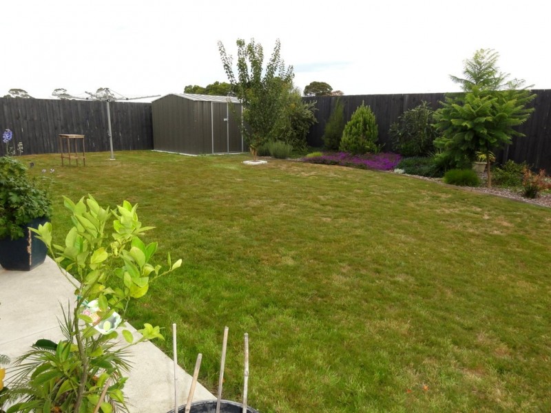 14 Blackwood Drive, Foster VIC 3960