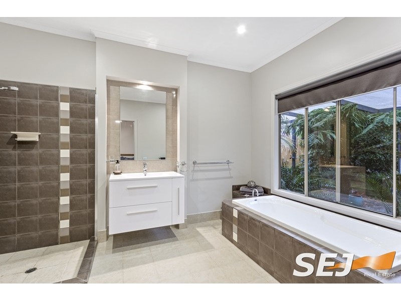 60 MARTIN COURT, Warragul VIC 3820