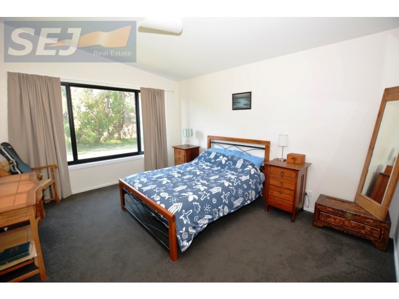 30 Fishers Rd, Tarwin Lower VIC 3956