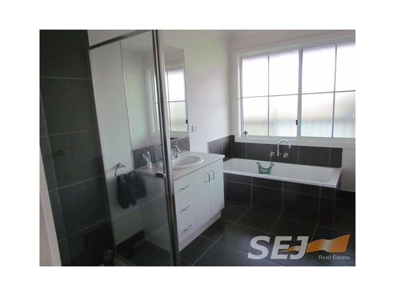 46 Dick Clark Lane, Jindivick VIC 3818