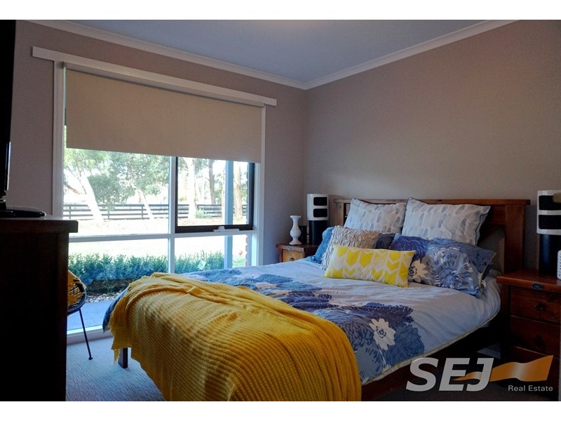 240 Lyons Road, Heath Hill VIC 3981