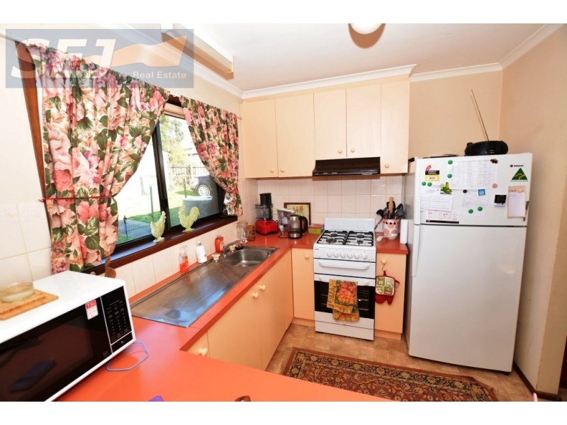 4 Railway Road, Mirboo North VIC 3871