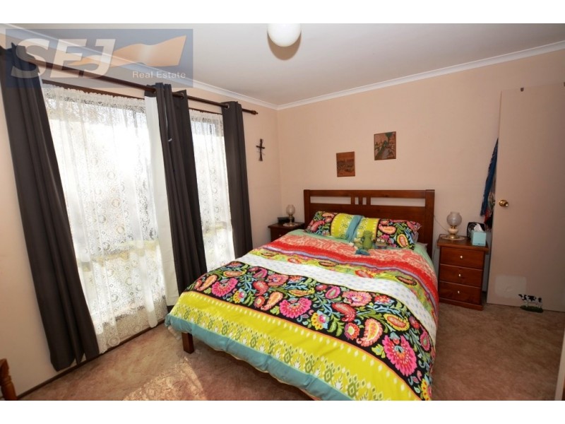 4 Railway Road, Mirboo North VIC 3871