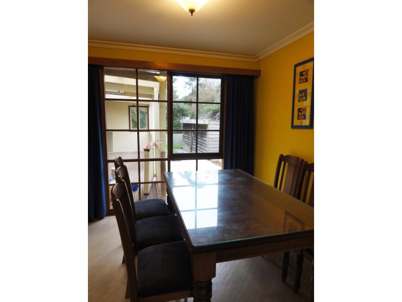 9 Pioneer St, Foster VIC 3960