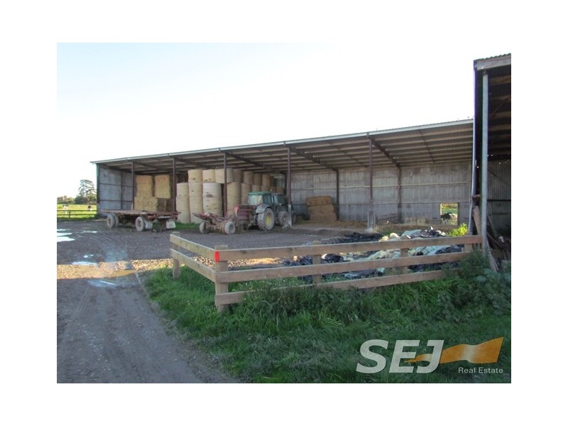 270 North Yannathan Road, Modella VIC 3816