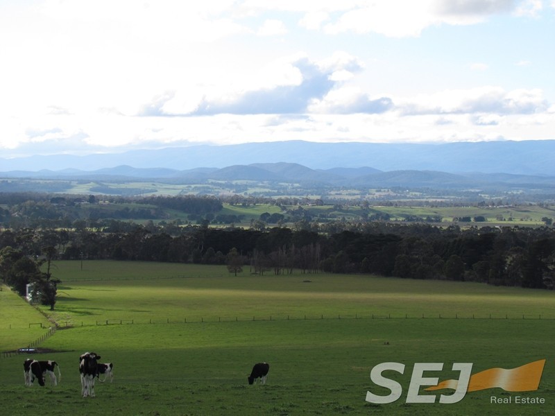 145 Mountain Glen Drive, Trafalgar East VIC 3824