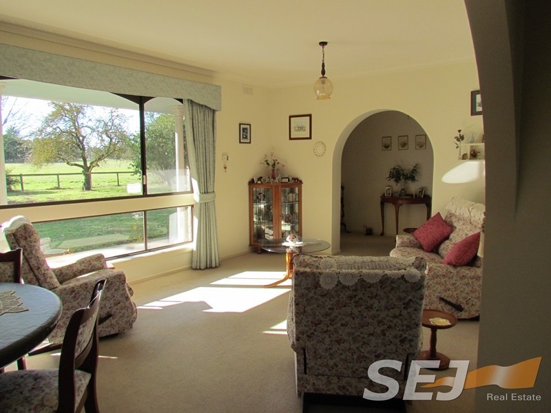 145 Mountain Glen Drive, Trafalgar East VIC 3824