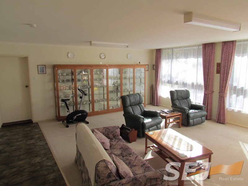 145 Mountain Glen Drive, Trafalgar East VIC 3824