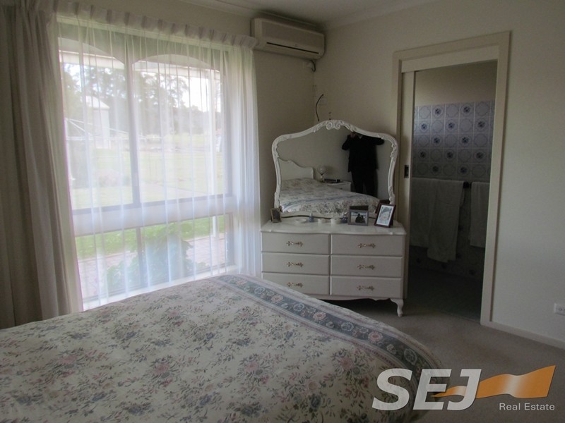 145 Mountain Glen Drive, Trafalgar East VIC 3824