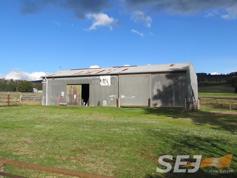 145 Mountain Glen Drive, Trafalgar East VIC 3824