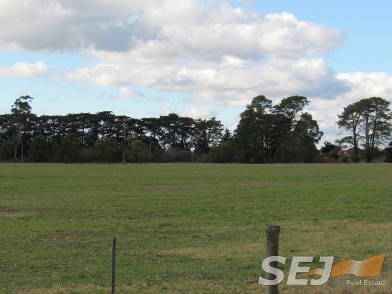 145 Mountain Glen Drive, Trafalgar East VIC 3824