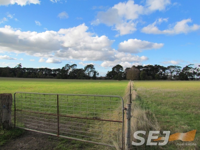145 Mountain Glen Drive, Trafalgar East VIC 3824