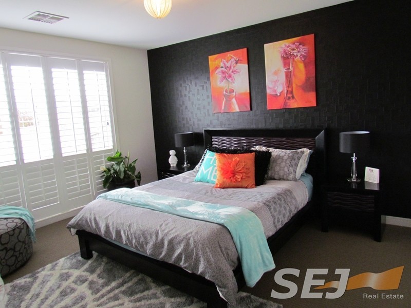 23 Shae Crescent, Drouin VIC 3818