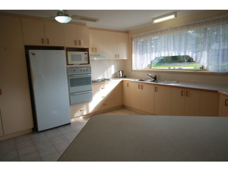 12 Hyland St, Foster VIC 3960