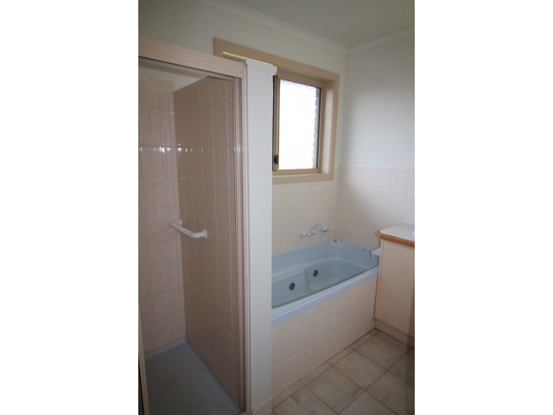 12 Hyland St, Foster VIC 3960