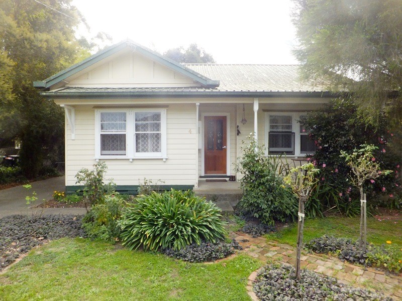 4 Waterloo Road, Trafalgar VIC 3824