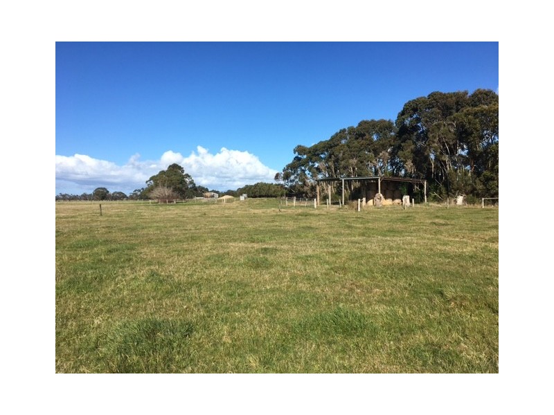 135 Fullers Rd, Foster VIC 3960