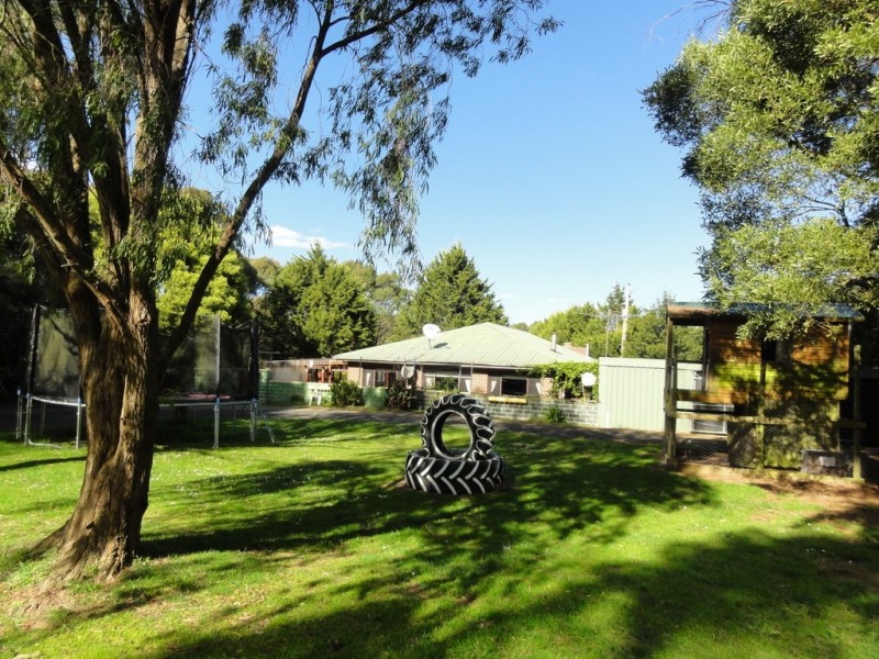 405 Mccartins Rd, Turtons Creek VIC 3960