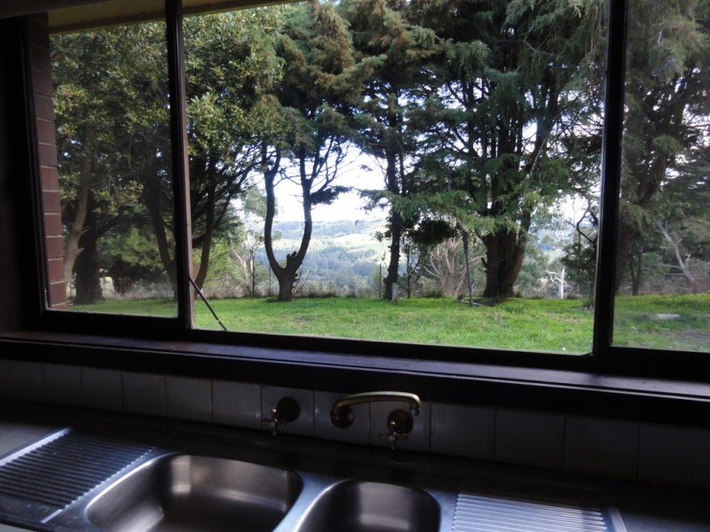 405 Mccartins Rd, Turtons Creek VIC 3960