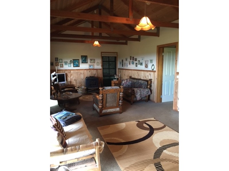 170 Meikle Rd, Fish Creek VIC 3959