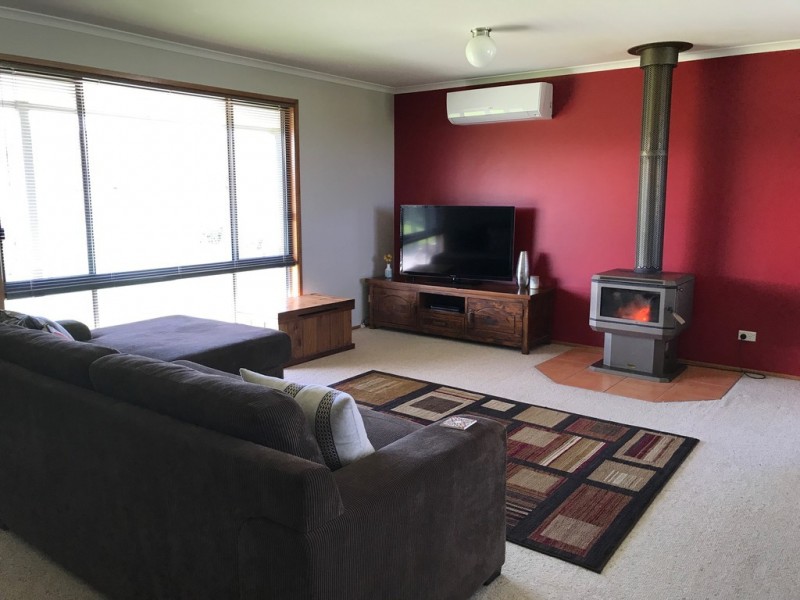 11 Wilkinsons Rd, Toora VIC 3962