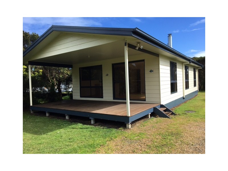 17 Seaview Drive, Walkerville VIC 3956