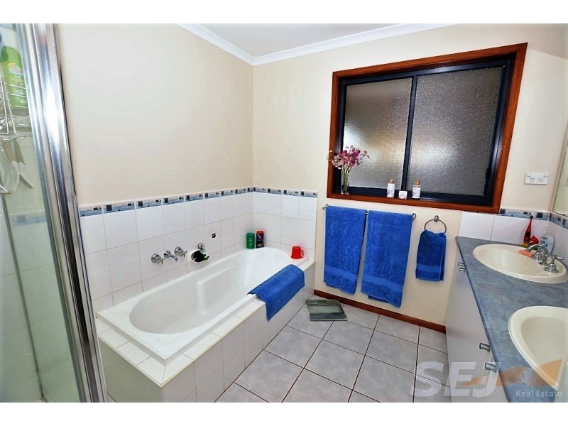 10 Silverback Place, Leongatha VIC 3953