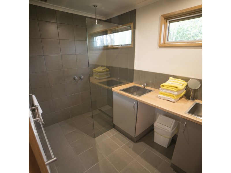 145 Acacia Rd, Walkerville VIC 3956