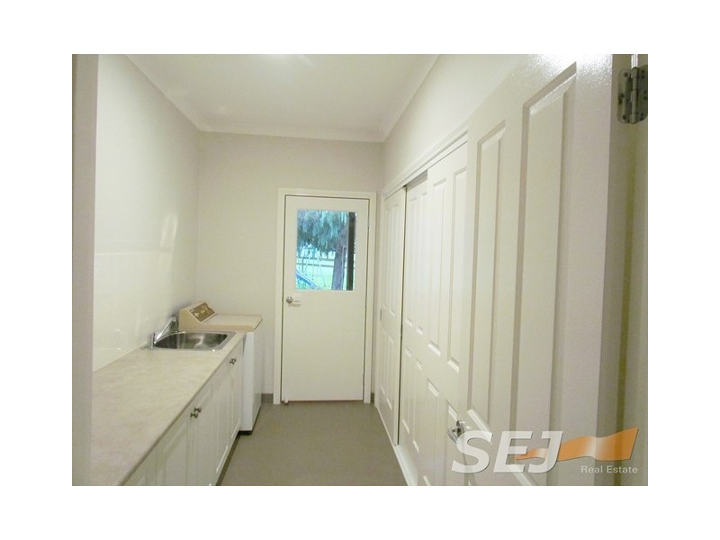 290 Sheehan Road, Hallora VIC 3818