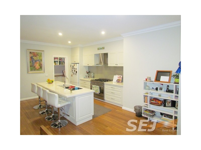 290 Sheehan Road, Hallora VIC 3818