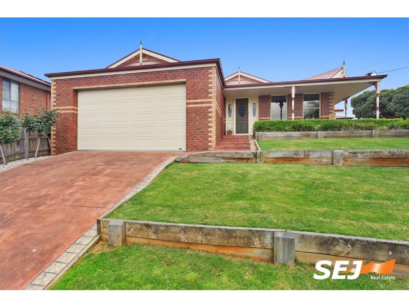 18 Chamberlain Drive, Leongatha VIC 3953
