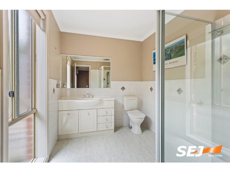 18 Chamberlain Drive, Leongatha VIC 3953