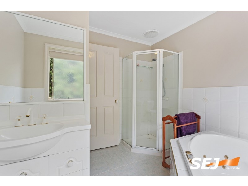 18 Chamberlain Drive, Leongatha VIC 3953