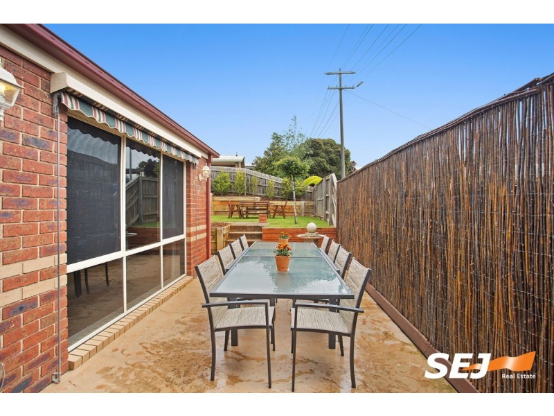 18 Chamberlain Drive, Leongatha VIC 3953