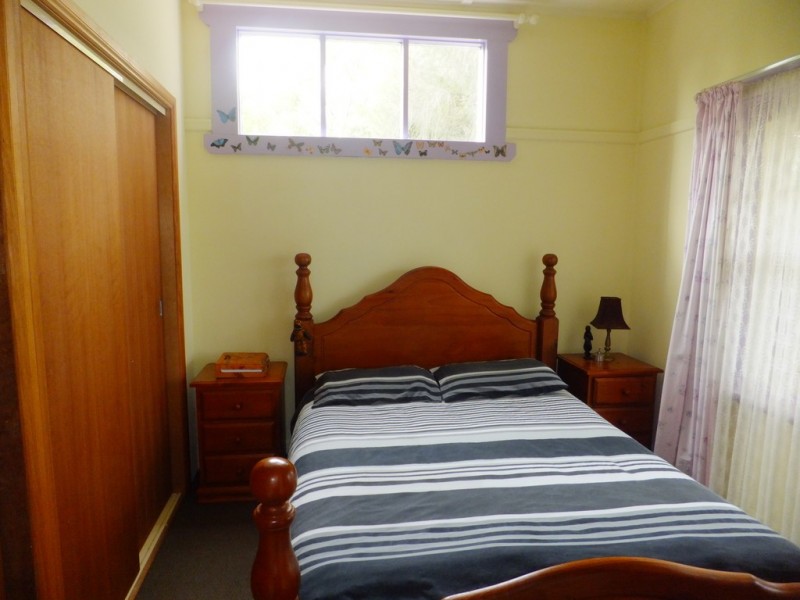 4 Waterloo Road, Trafalgar VIC 3824