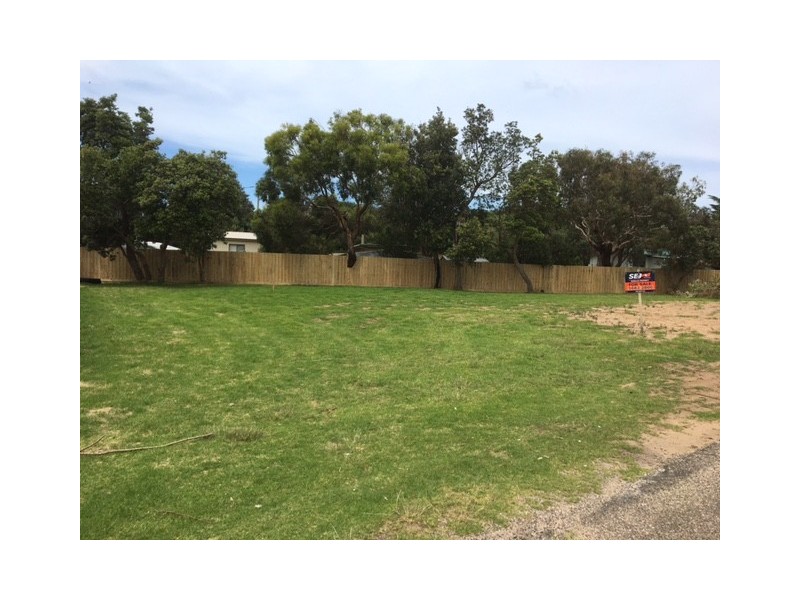 71 Ash Ave, Sandy Point VIC 3959