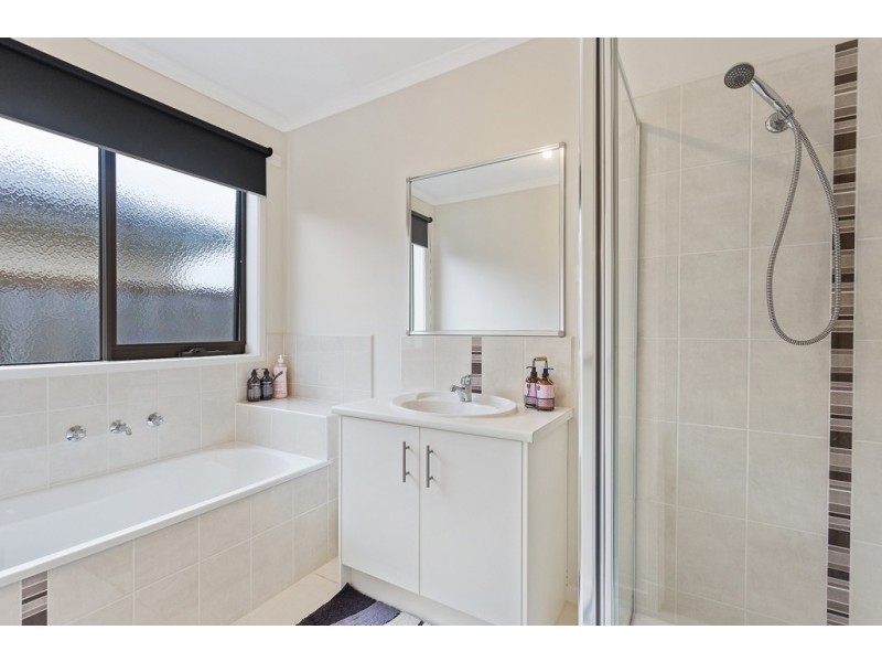 8 Waratah Street, Longwarry VIC 3816